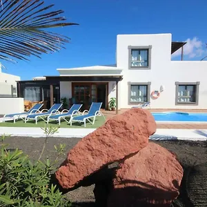 https://hipoclub-villas-aguamarina-11.in-canary-islands.com